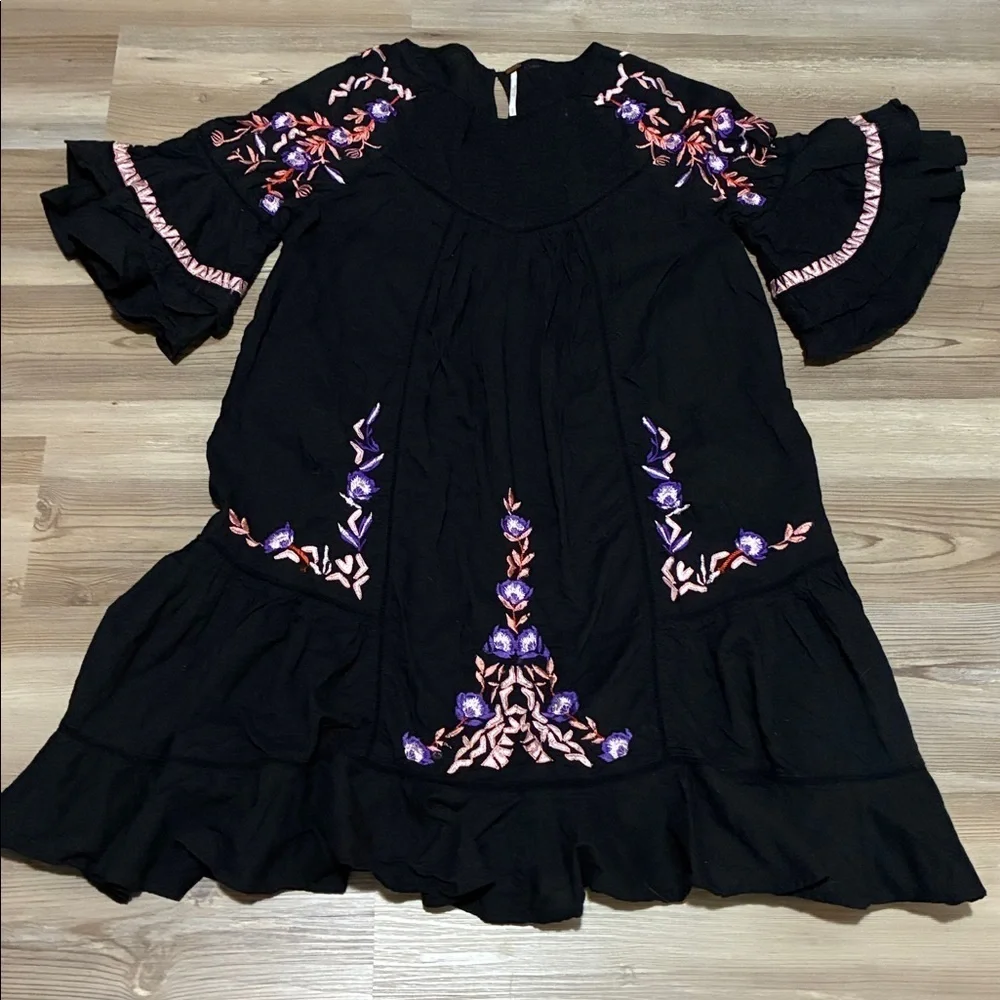 Free People Pavlo Embroidered Black Mini Dress Size S Vintage Inspired Flirty